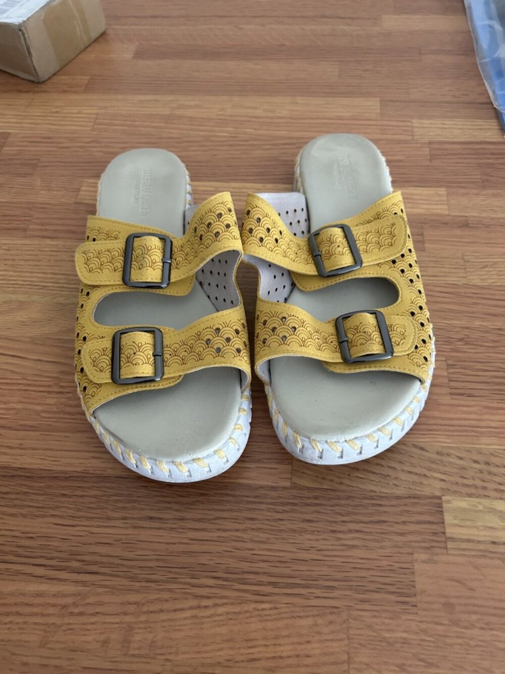 ILse Jacobsen Tulip Platform Sandals Mustard Yellow Size 41